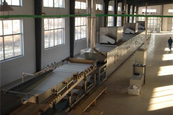 蓄電池隔板生產(chǎn)線(xiàn)的作用與技術(shù)要求