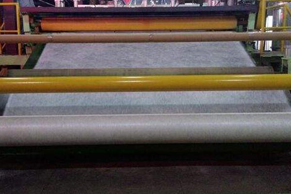 玻纖短切氈生產(chǎn)線，了解其優(yōu)勢嗎